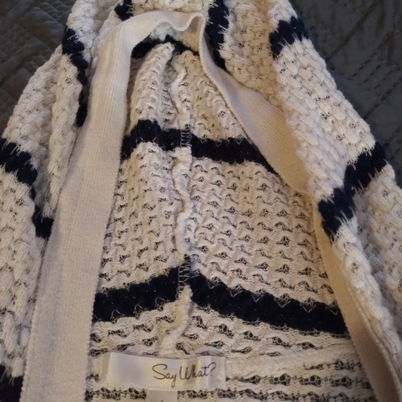 Sweater - Picture 3 of 3